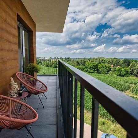 Nairobi By Housine Zator