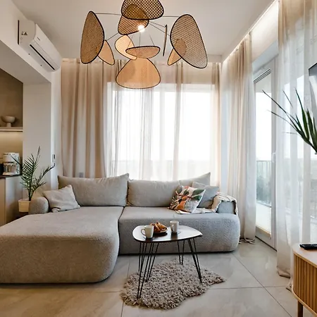 Nairobi By Housine *